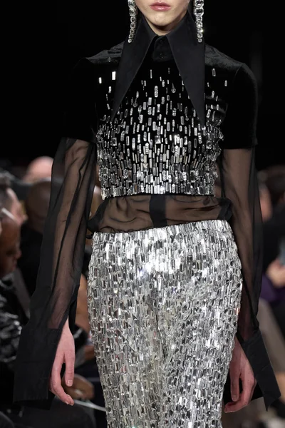 Look 104